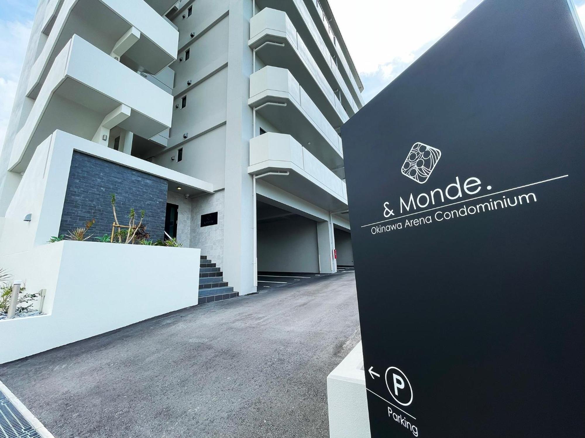 ＆Monde. Okinawa Arena Condominium Exterior photo